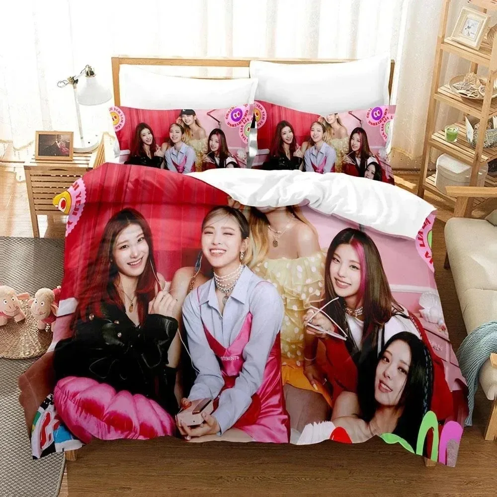 Kpop Group ITZY Bedding Set Bo - огляд і ціна Home Textiles Group