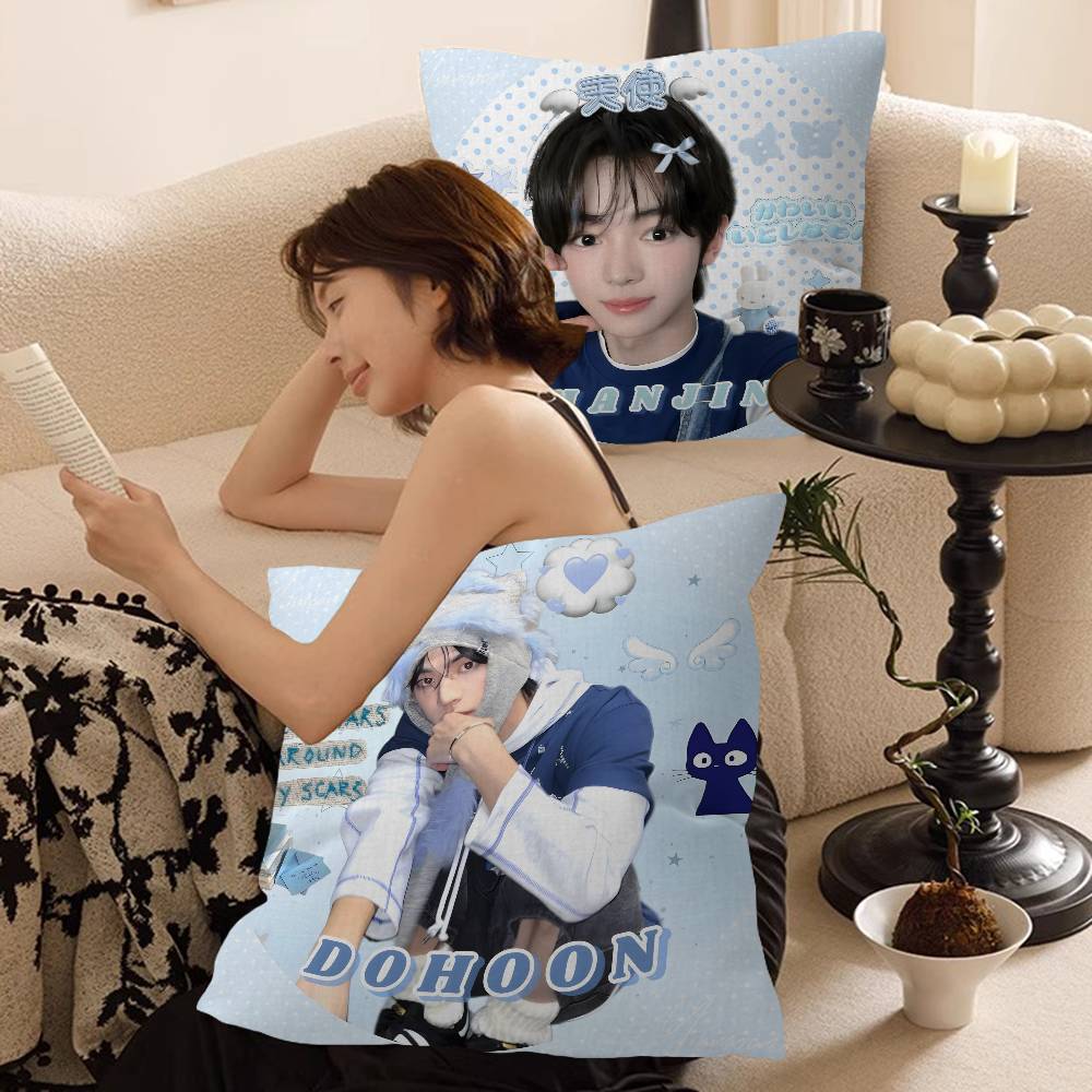 Kpop Group T-TWS Pillow Gift H - огляд і ціна Home Textiles Group