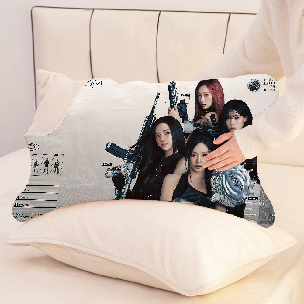 Korean Kpop Group A-Aespas Pil - огляд і ціна Home Textiles Group